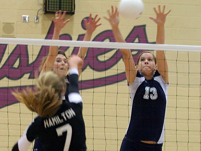 GIRLS VOLLEYBALL: Desert Vista sweeps Hamilton to open Fiesta region play